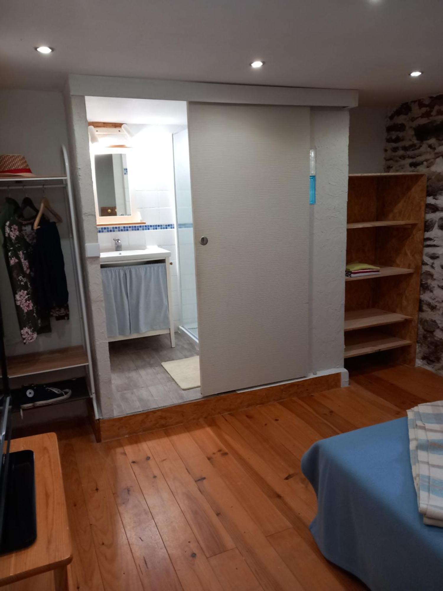 Les Cedres Bleus De Joany Apartment Viviez ภายนอก รูปภาพ
