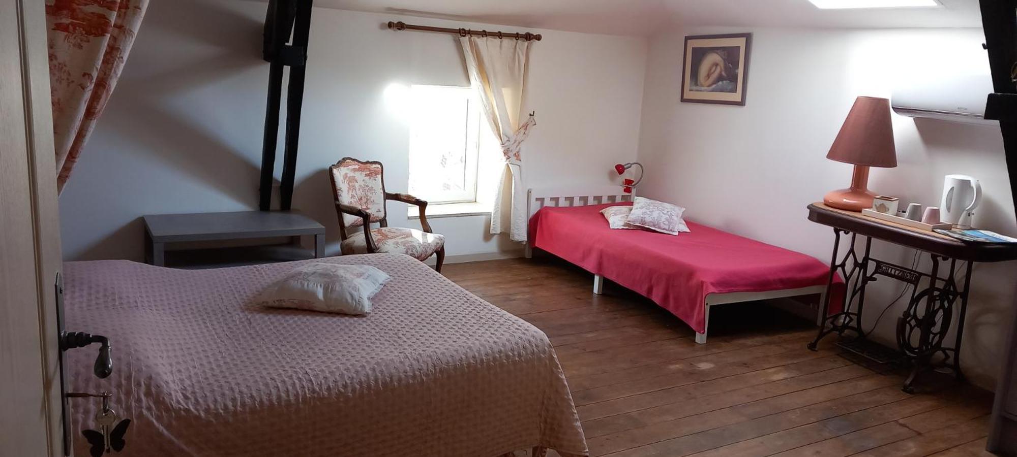 Les Cedres Bleus De Joany Apartment Viviez ภายนอก รูปภาพ